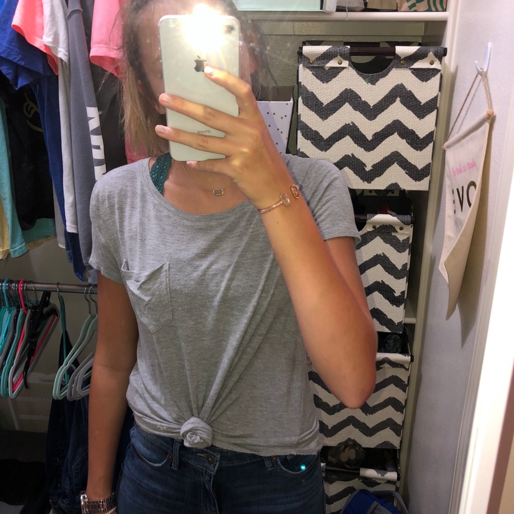 hollister tee